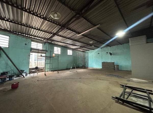 Galpão 581m² Vila Arens Jundiaí com 2 banheiros | Ocupação Desocupada - Galpão em Vila Arens I, Jundiaí - à venda e para locação - Entry Imob
