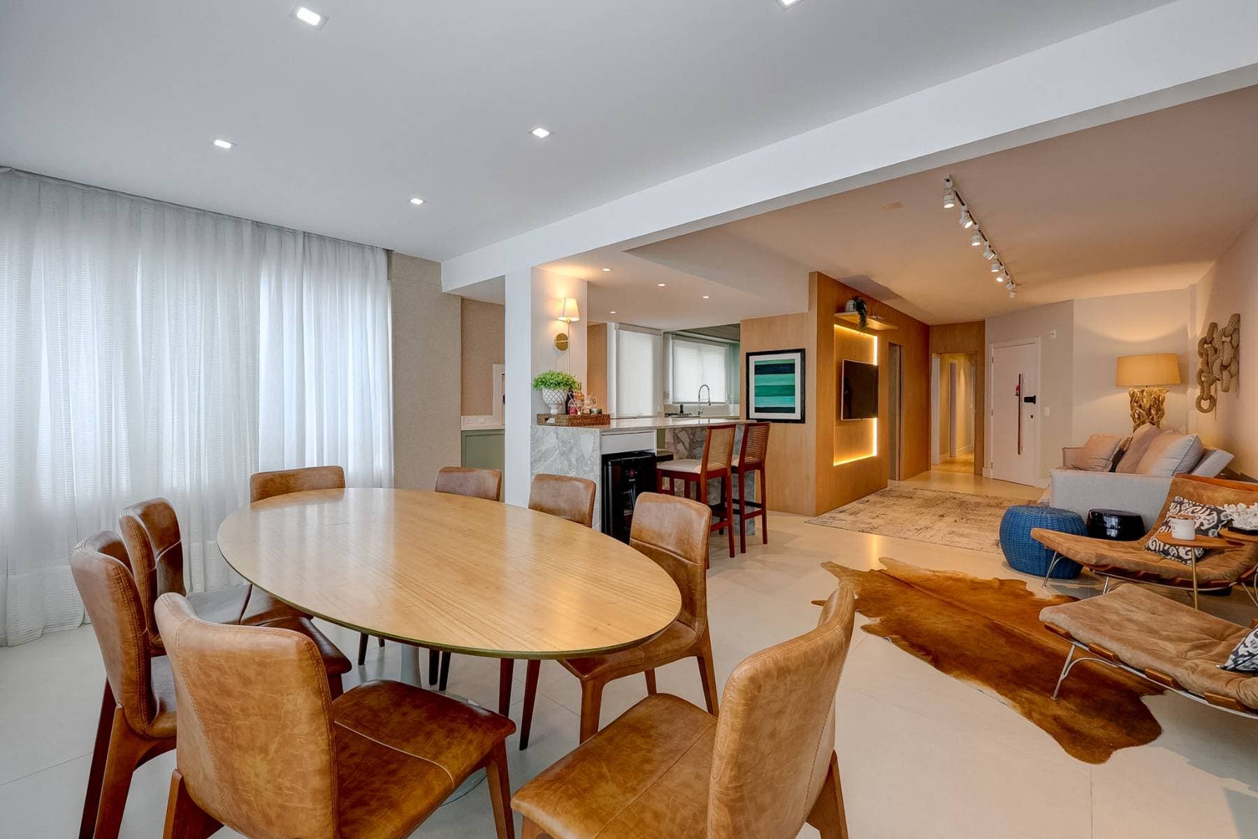 Apartamento Mobiliado Quadra Mar à Venda no Ed. Lua Europa - Apartamento em Centro, Balneário Camboriú - à venda - Desc Imóveis