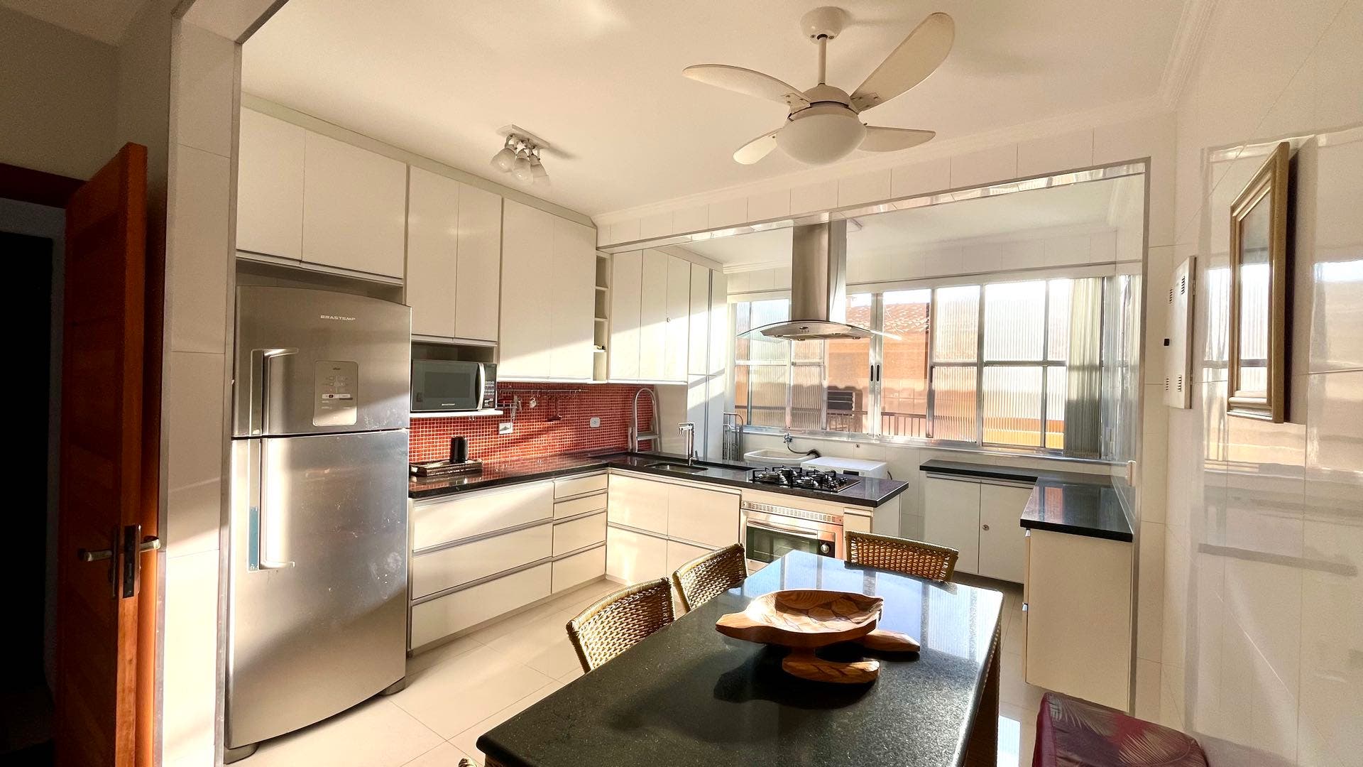 Apartamento 2 dormitórios apenas 350 Metros da Praia - Apartamento em Maranduba, Ubatuba - à venda - Claudia Mar LTDA