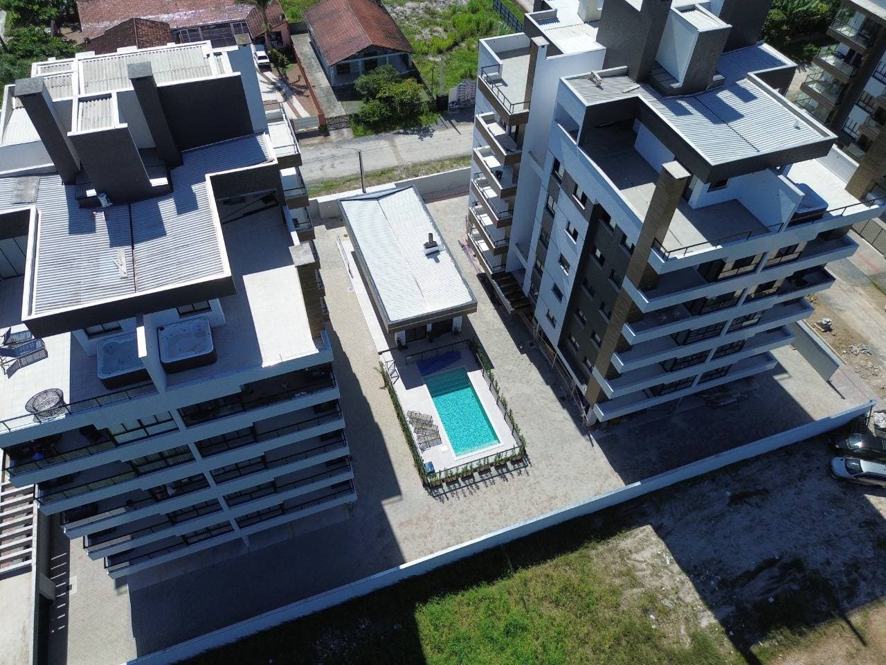 COBERTURAS NO RESIDENCIAL LISBOA- TORRE B - BALNEÁRIO RAINHA DO MAR - COM 03 DORMITÓRIOS (01 SUÍTE) - Cobertura em Rainha, Itapoá - à venda - BESEN IMOBILIÁRIA LTDA