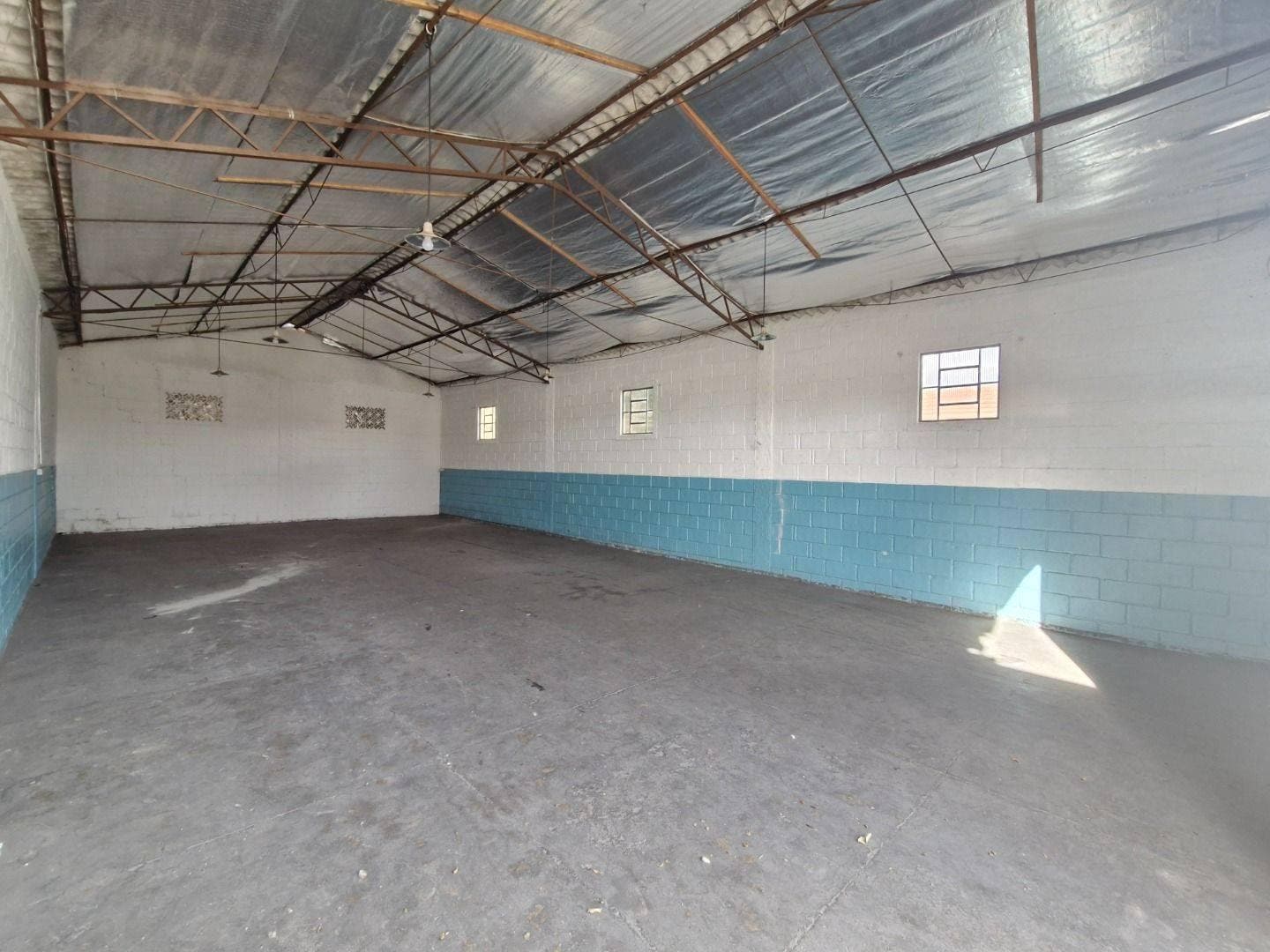 Barracão para locação - Vila Betela - Andradas/Mg - Outros em Andradas - para locação - Teixeira Consultoria Imobiliaria LTDA
