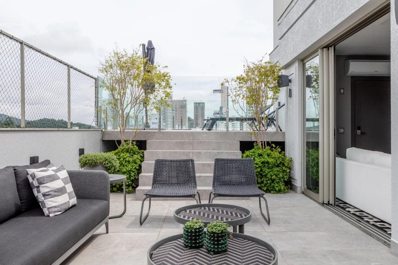Cobertura duplex com 03 suítes, 03 vagas e 229m² à venda no Charmant Residence em Balneário Camboriú/SC - Cobertura em Centro, Balneário Camboriú - à venda - IMOBILIÁRIA GUILHERME LTDA