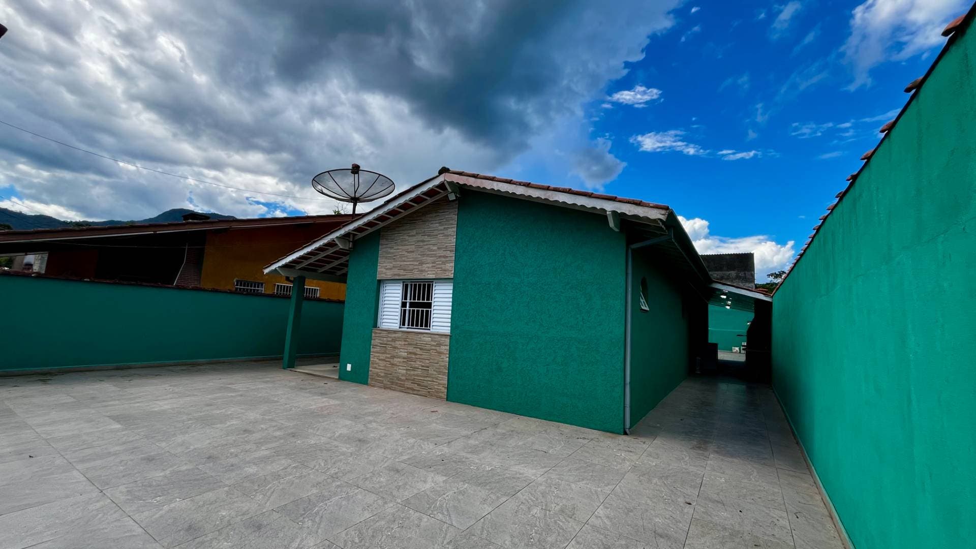 Casa Reformada à Venda – Praia da Maranduba – Ubatuba - Casa em Maranduba, Ubatuba - à venda - Claudia Mar LTDA