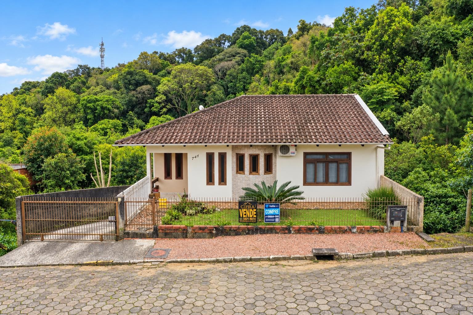 Casa de Alvenaria - Venda - 03 dormitórios - 120m2 - Semi Mobiliada - Laranjeiras - Rio do Sul - Casa em Laranjeiras, Rio do Sul - à venda - Cifra Imóveis e Empreendimentos Imobiliários