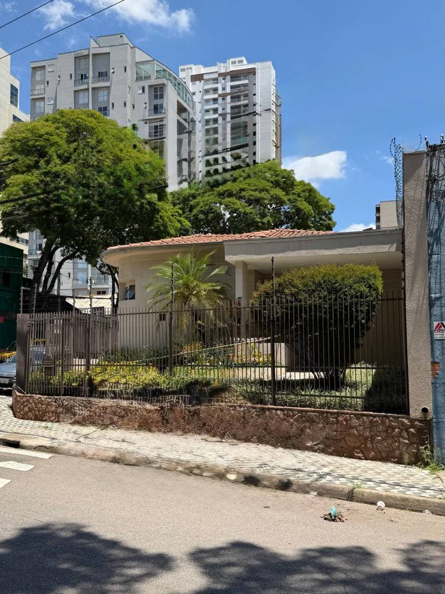 Comercial 4 quartos Retiro Matão SP: 257m² úteis para seu negócio - Comercial em Retiro, Matão - para locação e à venda - Entry Imob