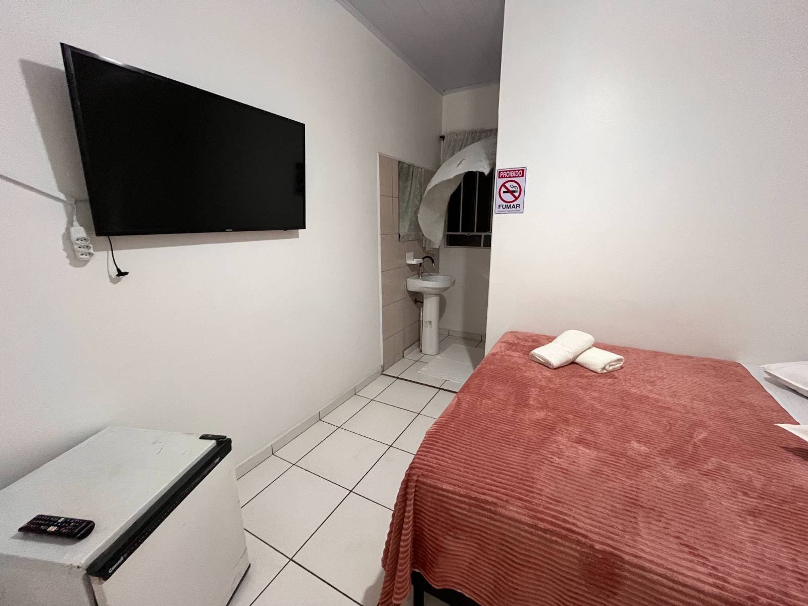 Cômodo Para Locação - Alameda Aristiliano Ramos - Jardim América - Rio do Sul - Kitnet em Jardim América, Rio do Sul - para locação - Imobiliária Cimardi LTDA