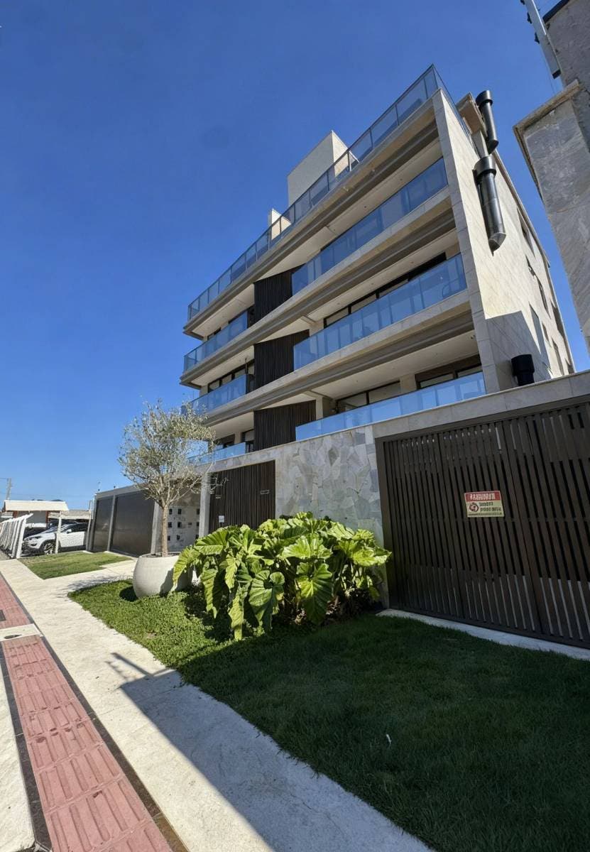 Apartamento Triplex à venda com 04 suítes, 04 vagas e 335m² – Terraço com piscina e jacuzzi | Praia Brava, Itajaí/SC - Cobertura em Itajaí - à venda - IMOBILIÁRIA GUILHERME LTDA