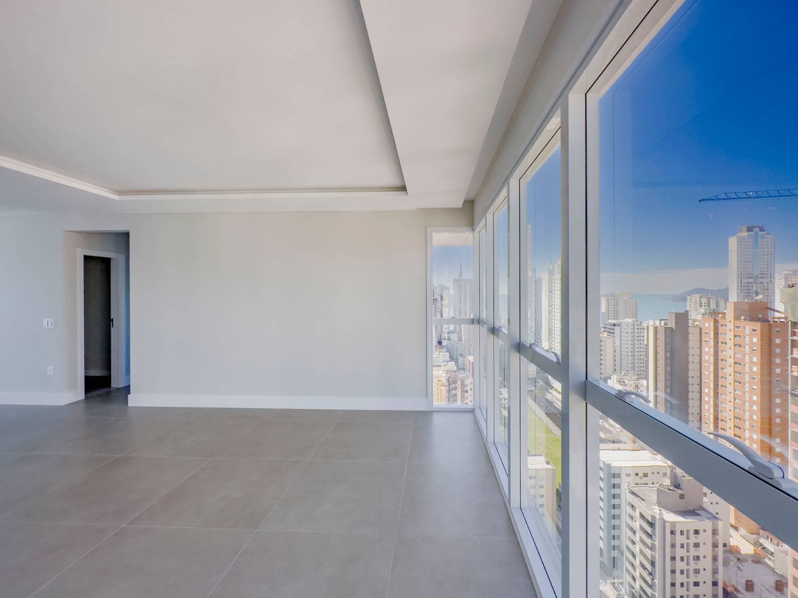 Apartamento com vista para cidade à venda no Exuberance Residence em Balneário Camboriú - Apartamento em Centro, Balneário Camboriú - à venda - Desc Imóveis