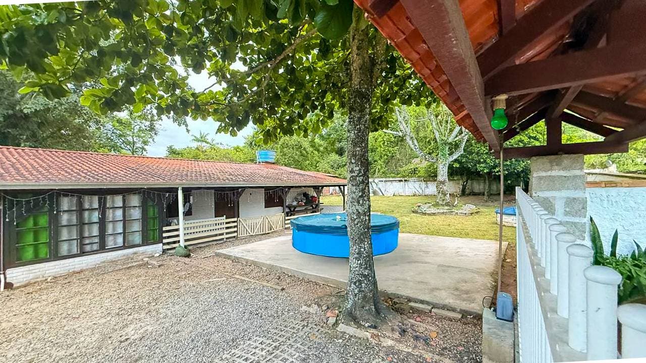 Terreno com 695m² à venda no Estaleiro em Balneário Camboriú - Lote/Terreno em Praia do Estaleiro, Balneário Camboriú - à venda - Desc Imóveis