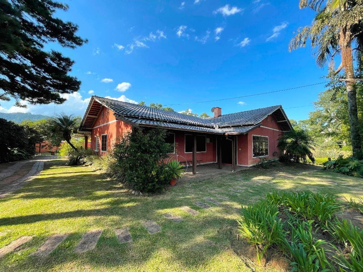 Casa Rústica - Venda - 04 quartos - 543m2 - Alto Padrão - Piscina - Rua Vila Ipiranga - Canoas - Rio do Sul - Casa em Canoas, Rio do Sul - à venda - Cifra Imóveis e Empreendimentos Imobiliários