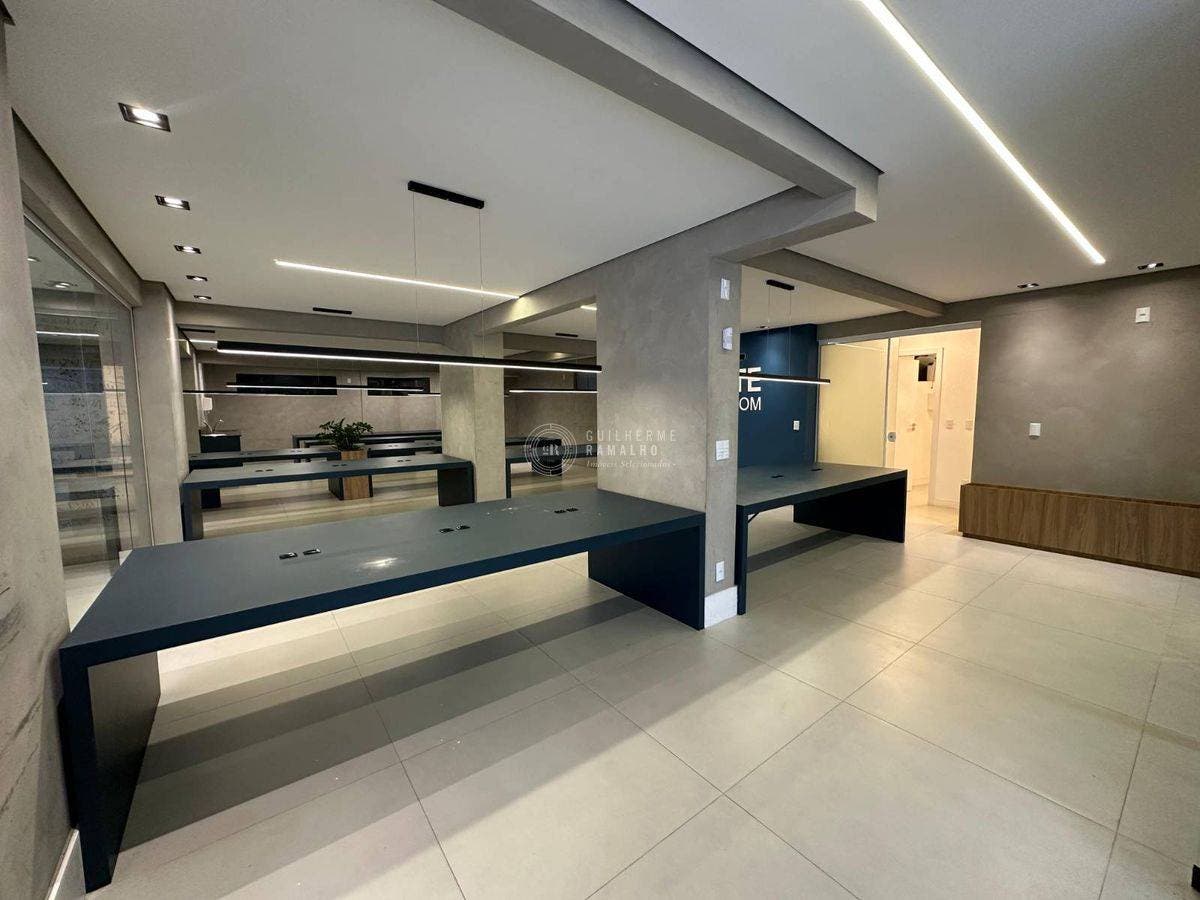 Sala comercial para locação anual proximo avenida Brasil // Balneário Camboriu - Comercial em Centro, Balneário Camboriú - para locação - IMOBILIÁRIA GUILHERME LTDA