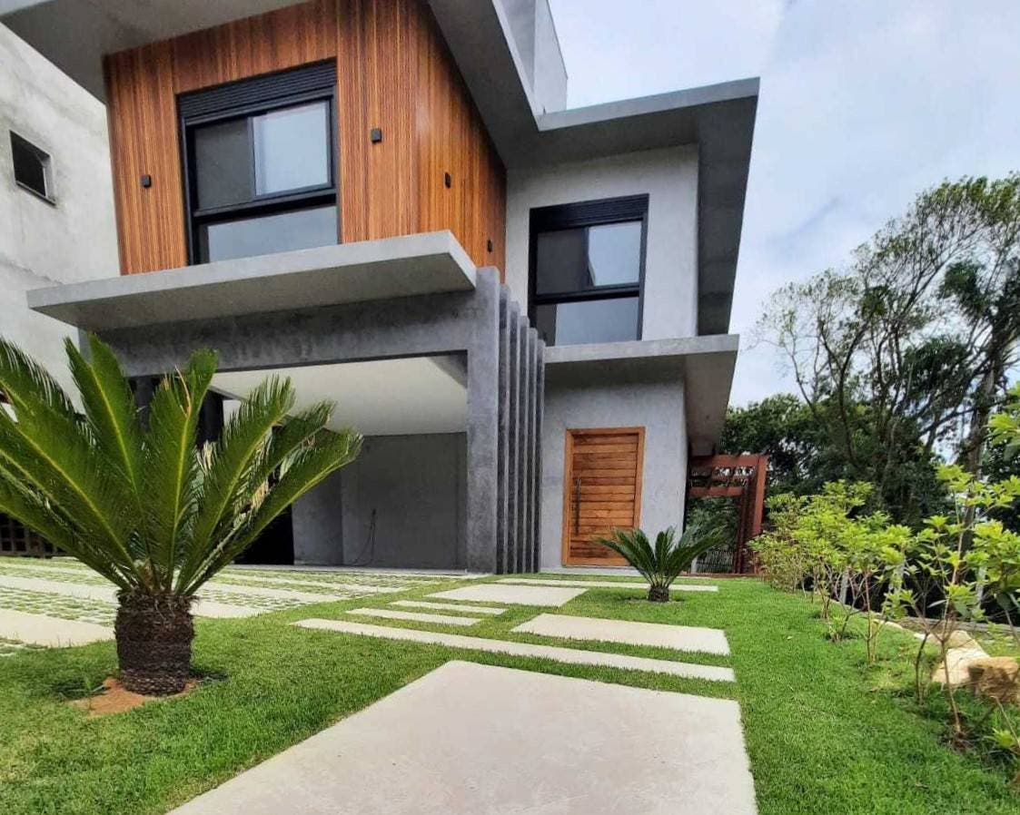 Casa à Venda no Condomínio Bosque de Taquaras - Casa de Condomínio em Praia das Taquaras, Balneário Camboriú - à venda - Desc Imóveis