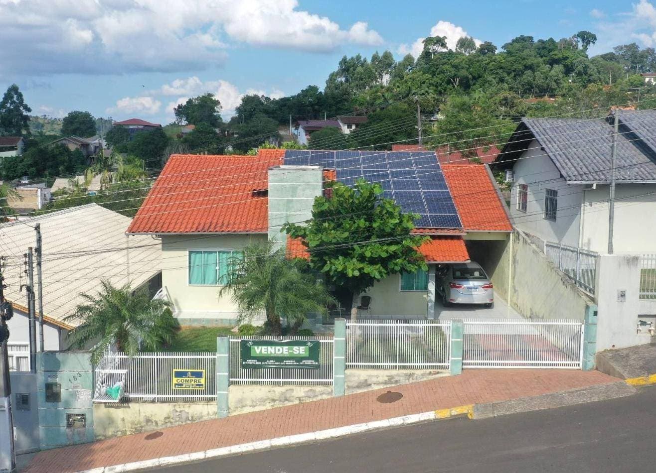 Casa de Alvenaria - Venda - 03 dormitórios - 191m2 - Semi Mobiliada - Tropical Residencial - Fundo Canoas - Rio do Sul - Casa em Fundo Canoas, Rio do Sul - à venda - Cifra Imóveis e Empreendimentos Imobiliários