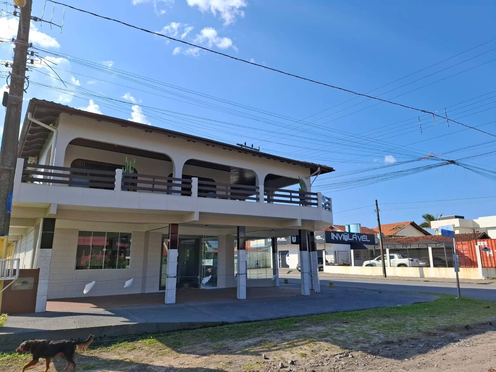 IMÓVEL COMERCIAL E RESIDENCIAL A POUCOS METROS DO MAR - Casa em Barra do Sai, Itapoá - à venda - BESEN IMOBILIÁRIA LTDA