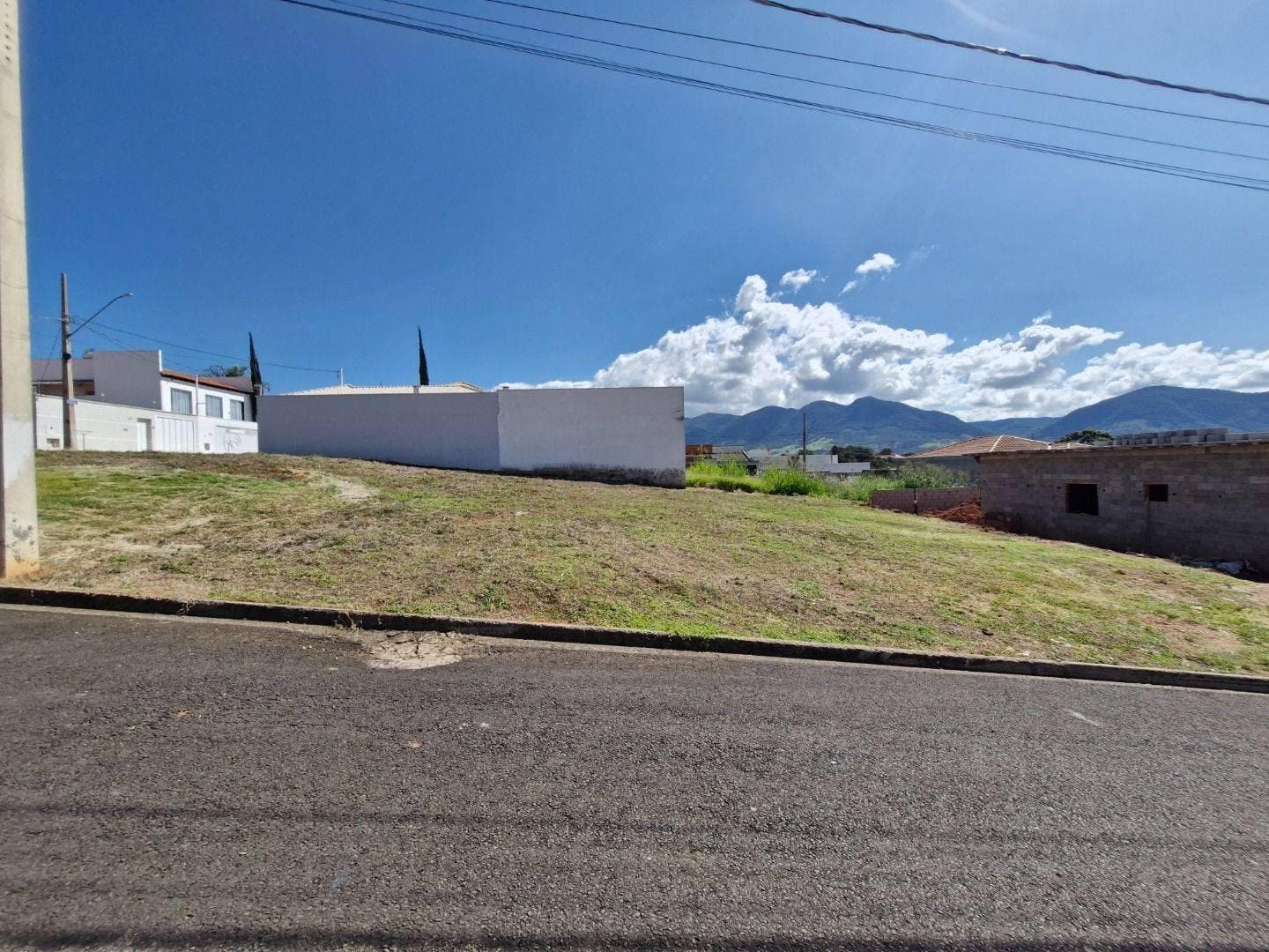 Terreno à venda, 200 m² por R$ 126.000,00 - Jardim Mirante - Andradas/MG - Lote/Terreno em Andradas - à venda - Teixeira Consultoria Imobiliaria LTDA