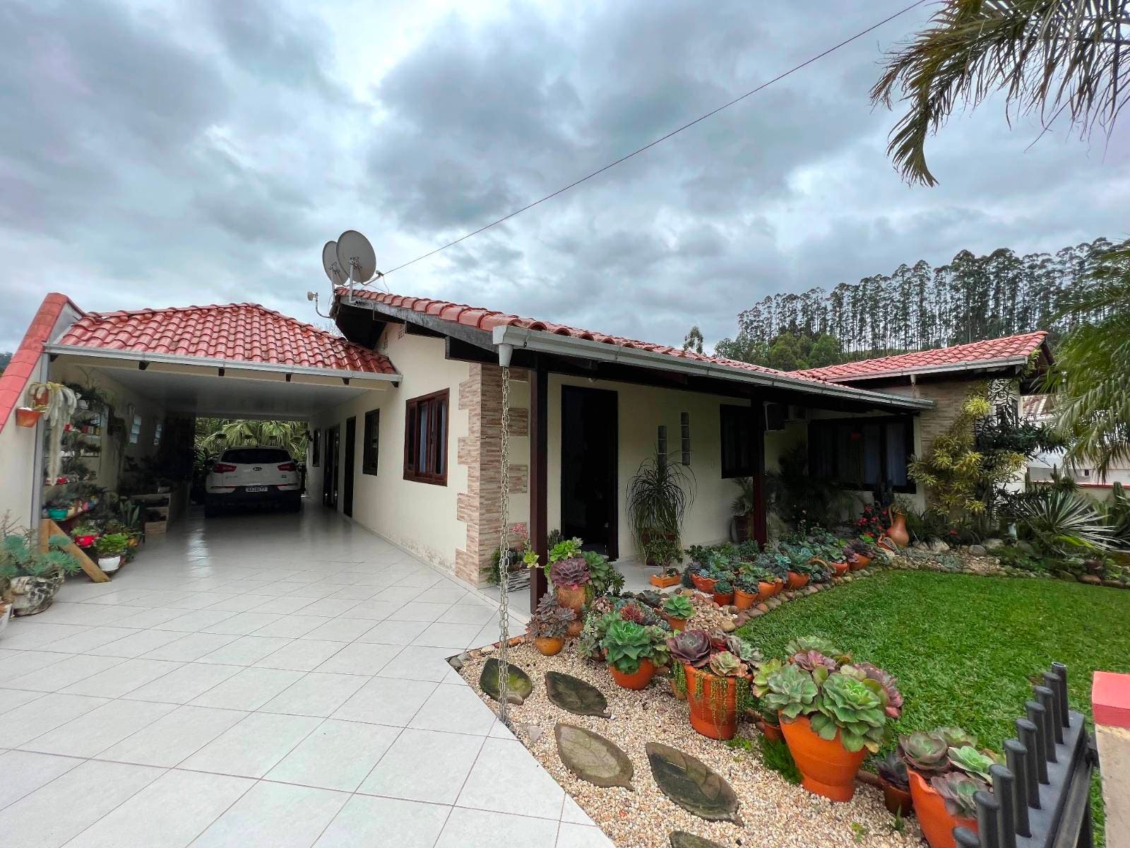 Casa de Alvenaria - Venda - 03 quartos - Semi Mobiliado - 198m2 - SC-350 - KM 3744 - Albertina - Rio do Sul - Casa em Albertina, Rio do Sul - à venda - Cifra Imóveis e Empreendimentos Imobiliários