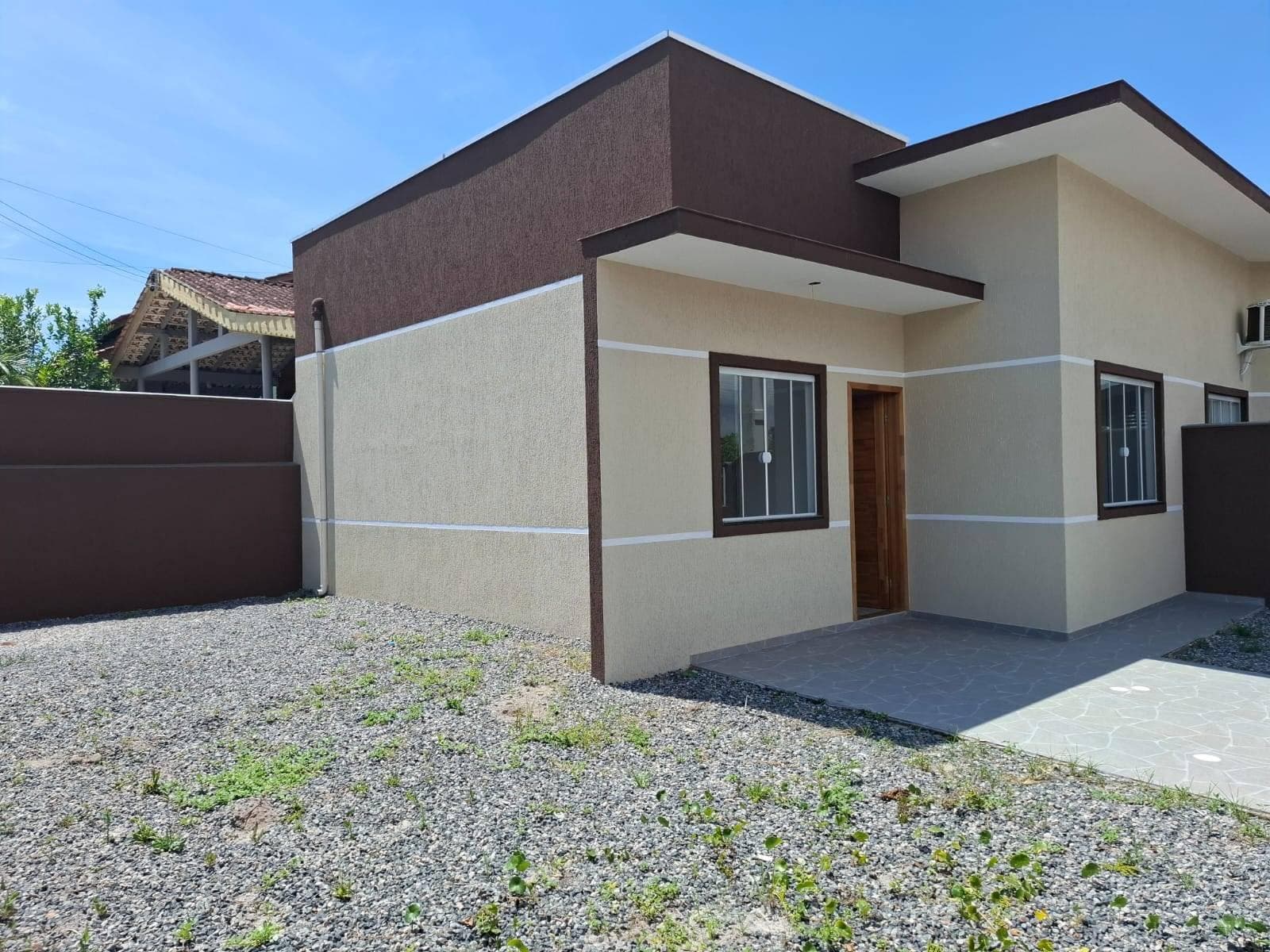 Unidades a venda no Balneário Cambiju, 500 metros do mar. - Casa em Cambiju, Itapoá - à venda - BESEN IMOBILIÁRIA LTDA