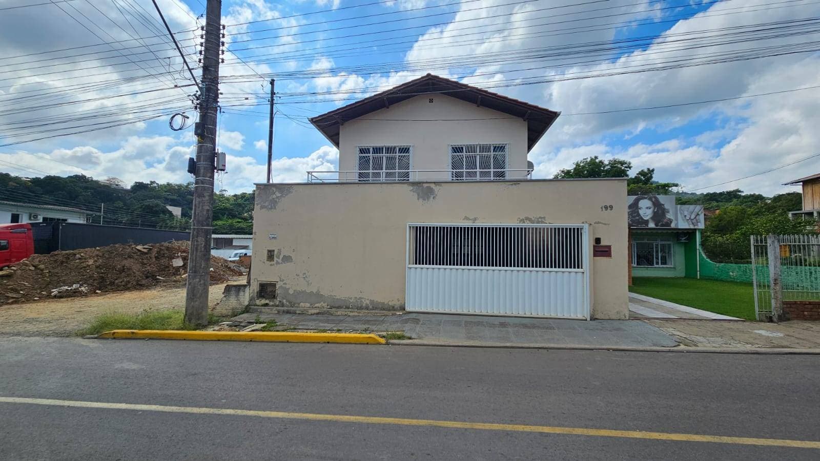 Casa de Alvenaria - Venda - 07 dormitórios - 180m2 - Rua dos Caçadores - Centro - Rio do Sul - Casa em Centro, Rio do Sul - à venda - Cifra Imóveis e Empreendimentos Imobiliários