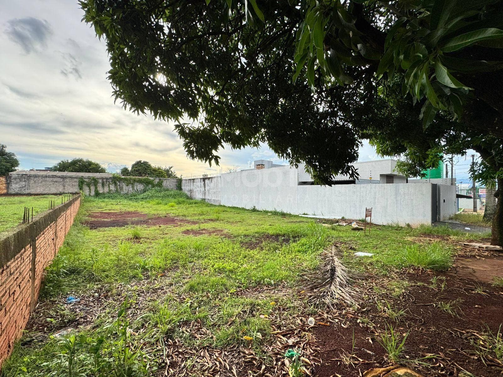 TERRENO A VENDA PRÓXIMO A AVENIDA REPÚBLICA ARGENTINA EM FOZ DO IGUAÇU - PR