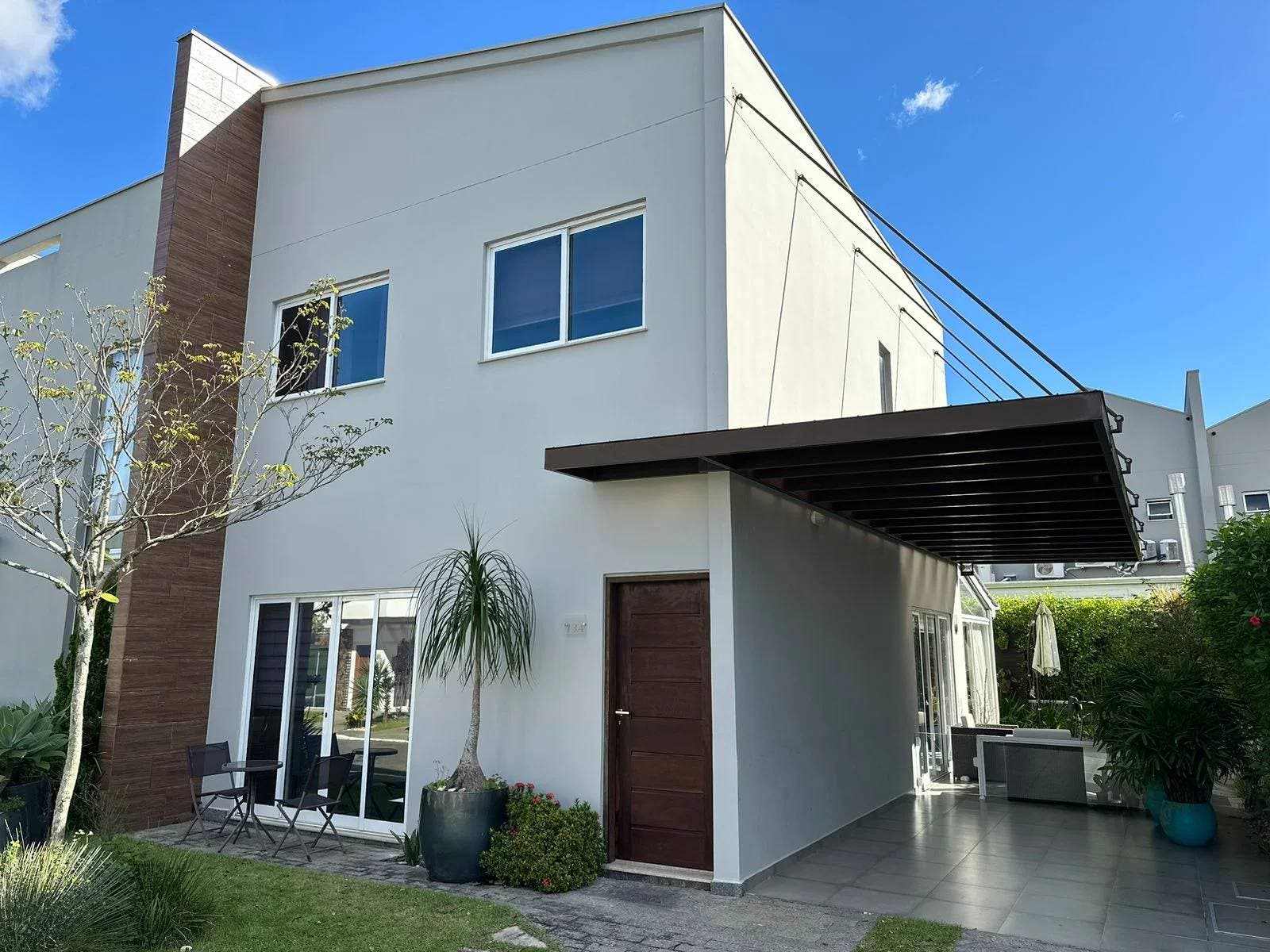 Casa à venda no Condomínio Village dos Ipês em Balneário Camboriú - Casa de Condomínio em São Judas Tadeu, Balneário Camboriú - à venda - Desc Imóveis