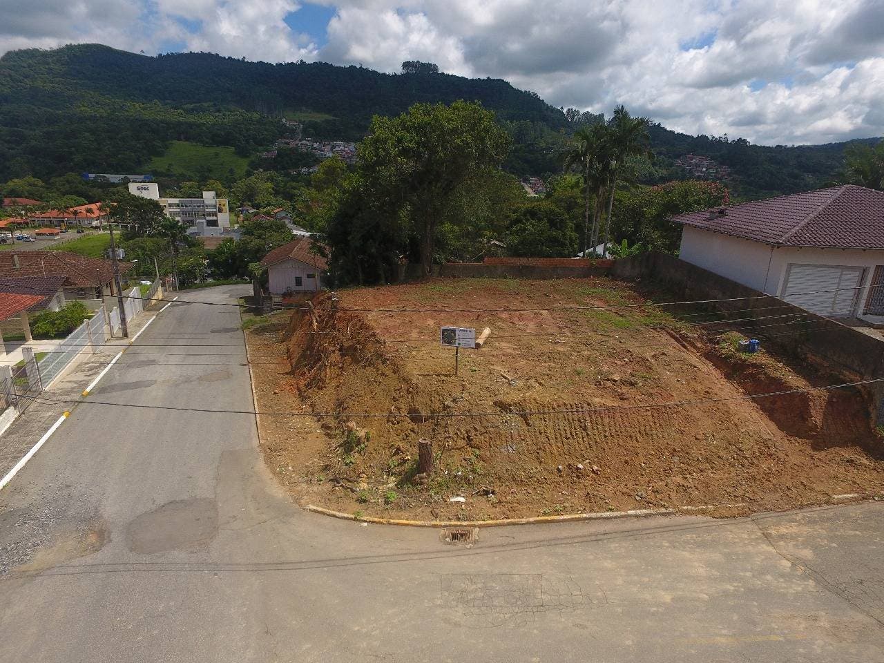 Terreno Urbano - Venda - 681m2 - Esquina - Rua Curt Schroeder - Budag - Rio do sul - Terreno/Lote Urbano em Budag, Rio do Sul - à venda - Cifra Imóveis e Empreendimentos Imobiliários