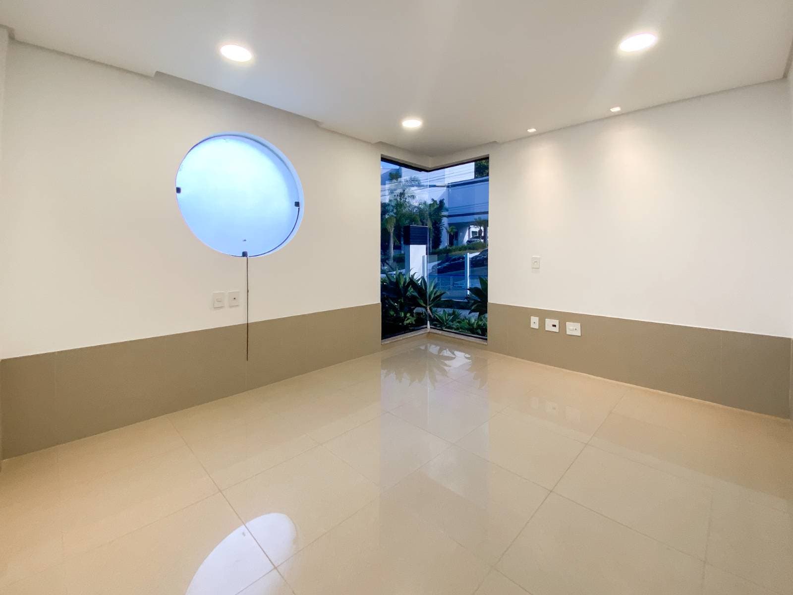 Sala Comercial no Santa Clara Consultórios para alugar no bairro Ariribá - Salas Comerciais em Ariribá, Balneário Camboriú - para locação - Desc Imóveis