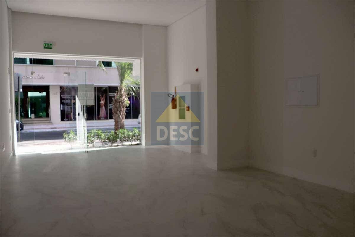 Sala Comercial à venda no Edificio Golden Bay em Balneário Camboriú - Salas Comerciais em Centro, Balneário Camboriú - à venda - Desc Imóveis