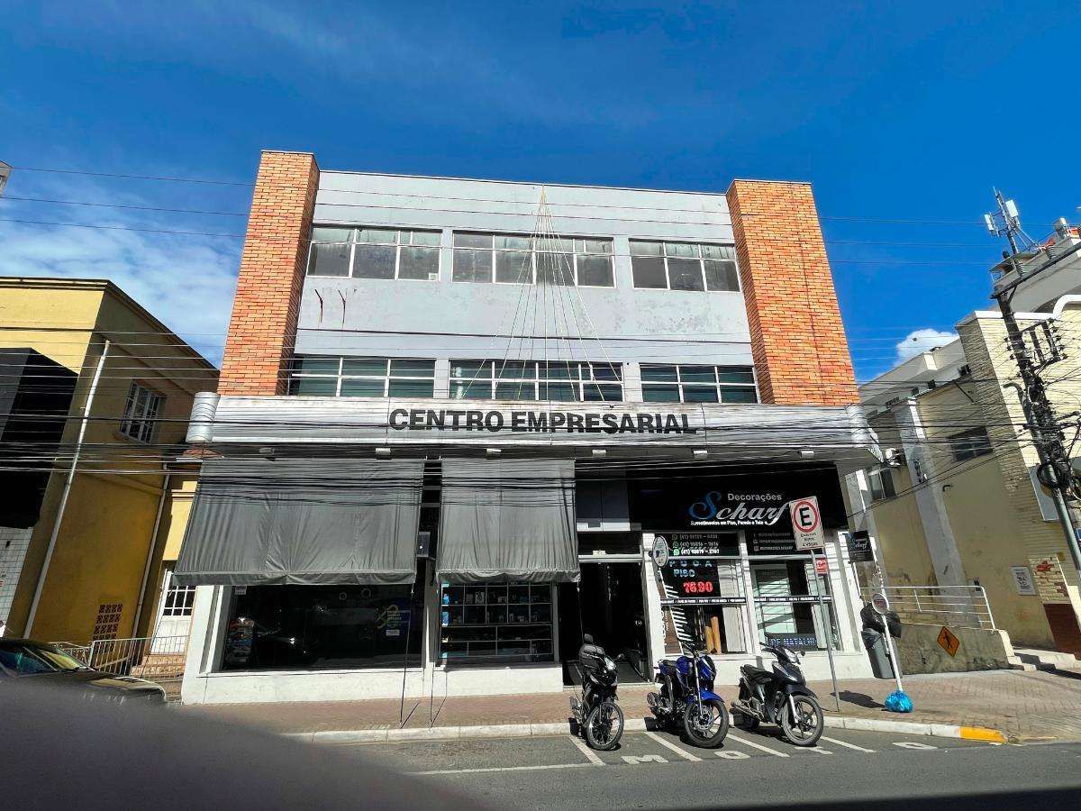 Sala Comercial - Aluguel - Centro Empresarial - Sala Comercial 104 - 33m² - Rua XV de Novembro - Centro - Rio do Sul - Sala Comercial em Centro, Rio do Sul - para locação - Cifra Imóveis e Empreendimentos Imobiliários