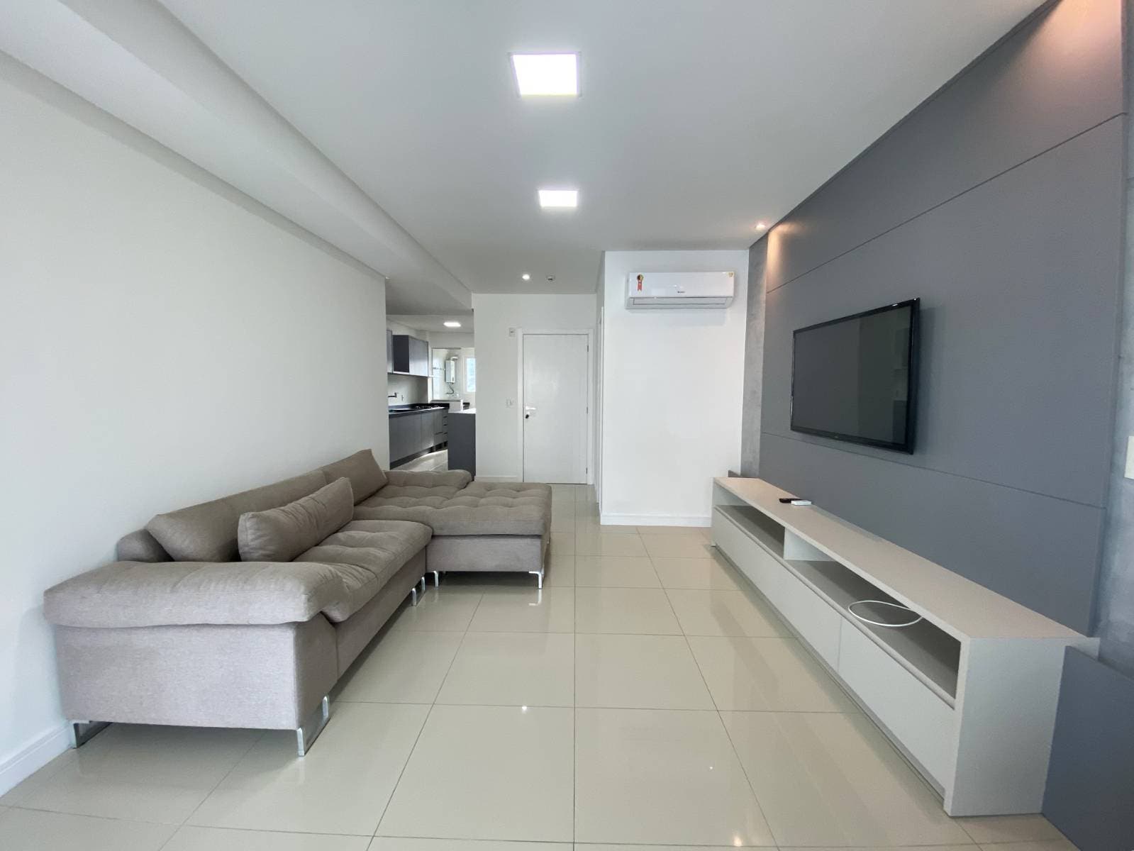 Apartamento à venda com 4 dormitórios no Ed. Império das Ondas - Apartamento em Pioneiros, Balneário Camboriú - à venda - Desc Imóveis