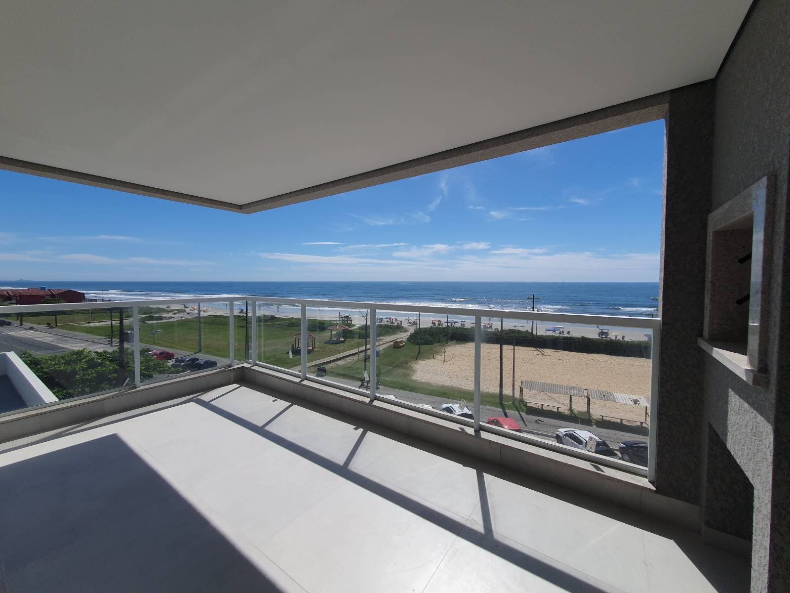 Cobertura Duplex, Vista Panoramica, com 04 Dormitorios, Frente Mar - Bairro Rainha - Apartamento em Rainha, Itapoá - à venda - BESEN IMOBILIÁRIA LTDA