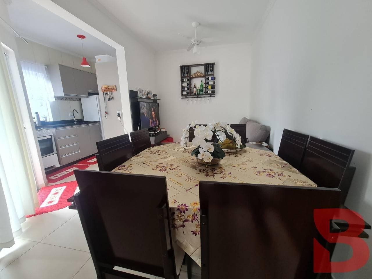 OPORTUNIDADE DE NEGÓCIO! APARTAMENTO SEMIMOBILIADO, 190 METROS DO MAR, PRÓXIMO AO CALÇADA BEIRA MAR NO BALNEÁRIO RAINHA DO MAR. - Apartamento em Rainha, Itapoá - à venda - BESEN IMOBILIÁRIA LTDA