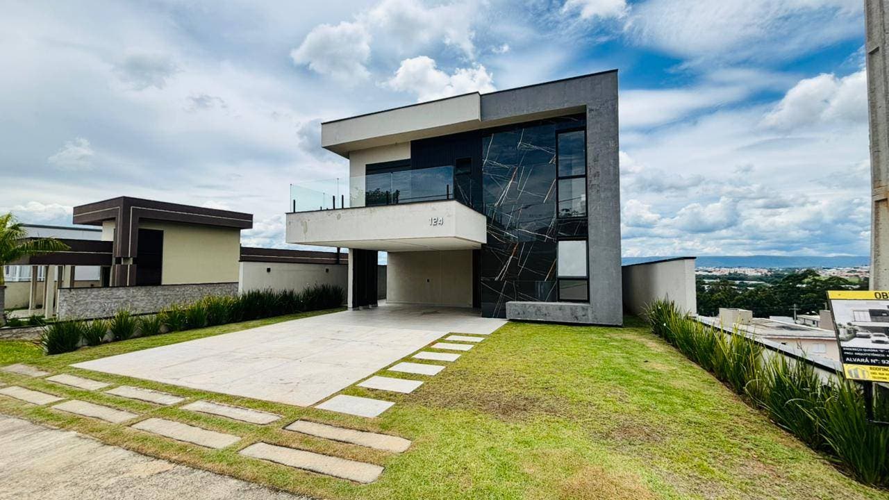 Contemporâneo minimalista modernista.