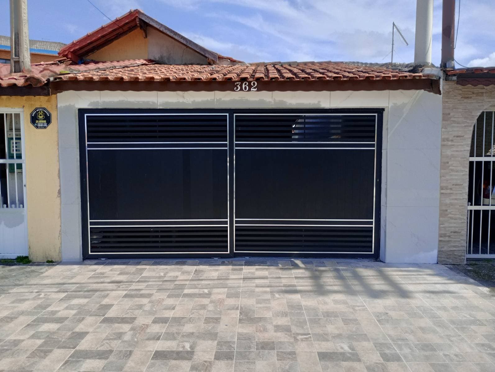 CASA 2 SUITES PROX. A PRAIA REFORMADA APENAS R$ 300 MIL DE ENTRADA !!! - Casa em Maracanã, Praia Grande - à venda - DEBORA BUENO CONSULTORIA IMOBILIÁRIA