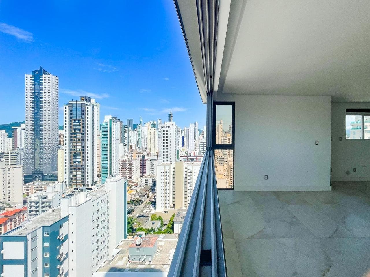 Apartamento com 167m² à venda no Ocean Breeze em Balneário Camboriú - Apartamento em Centro, Balneário Camboriú - à venda - IMOBILIÁRIA GUILHERME LTDA