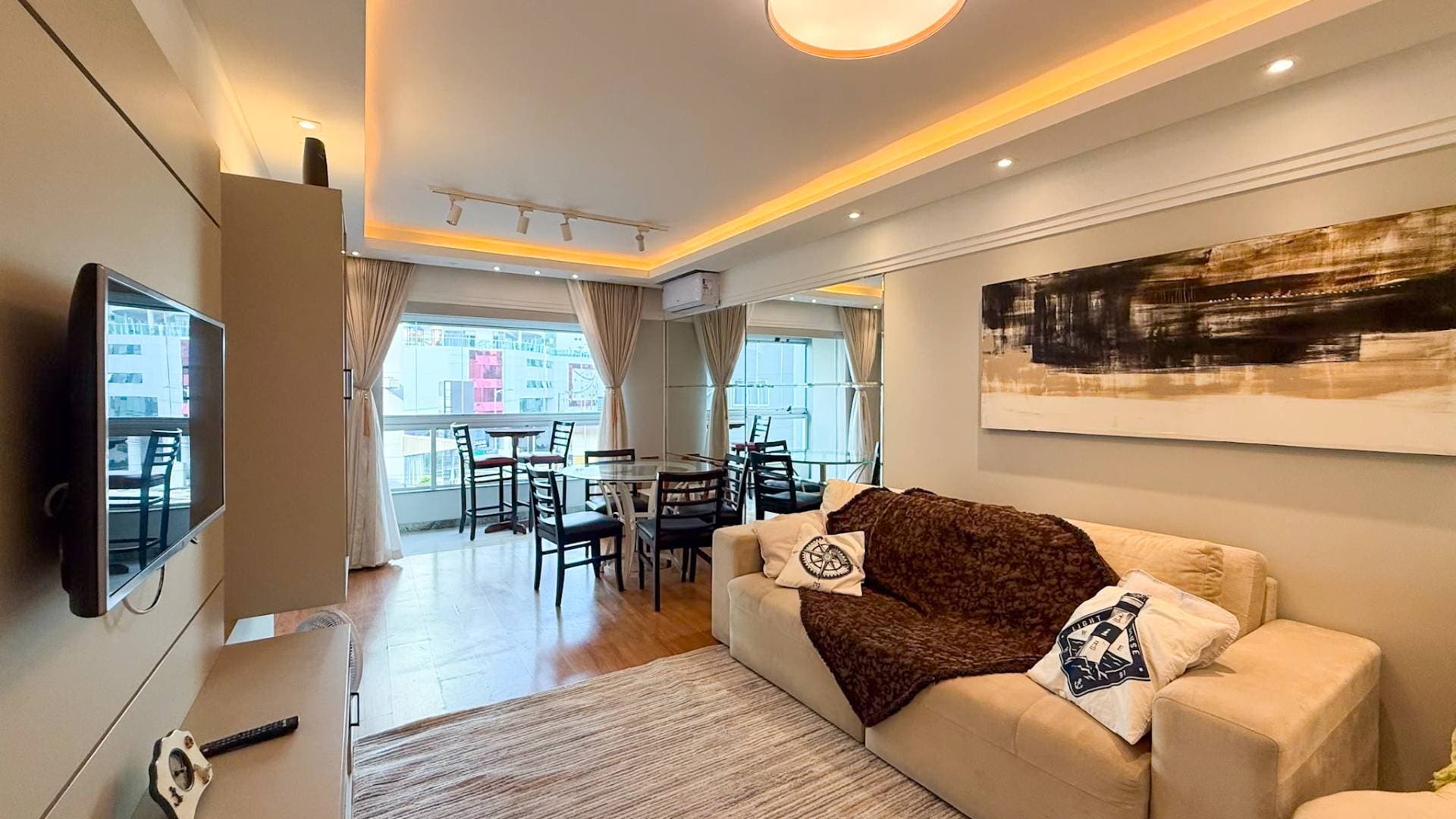 Apartamento à venda no Centro de Balneário Camboriu, com 45m², mobiliado e equipado - Apartamento em Centro, Balneário Camboriú - à venda - IMOBILIÁRIA GUILHERME LTDA