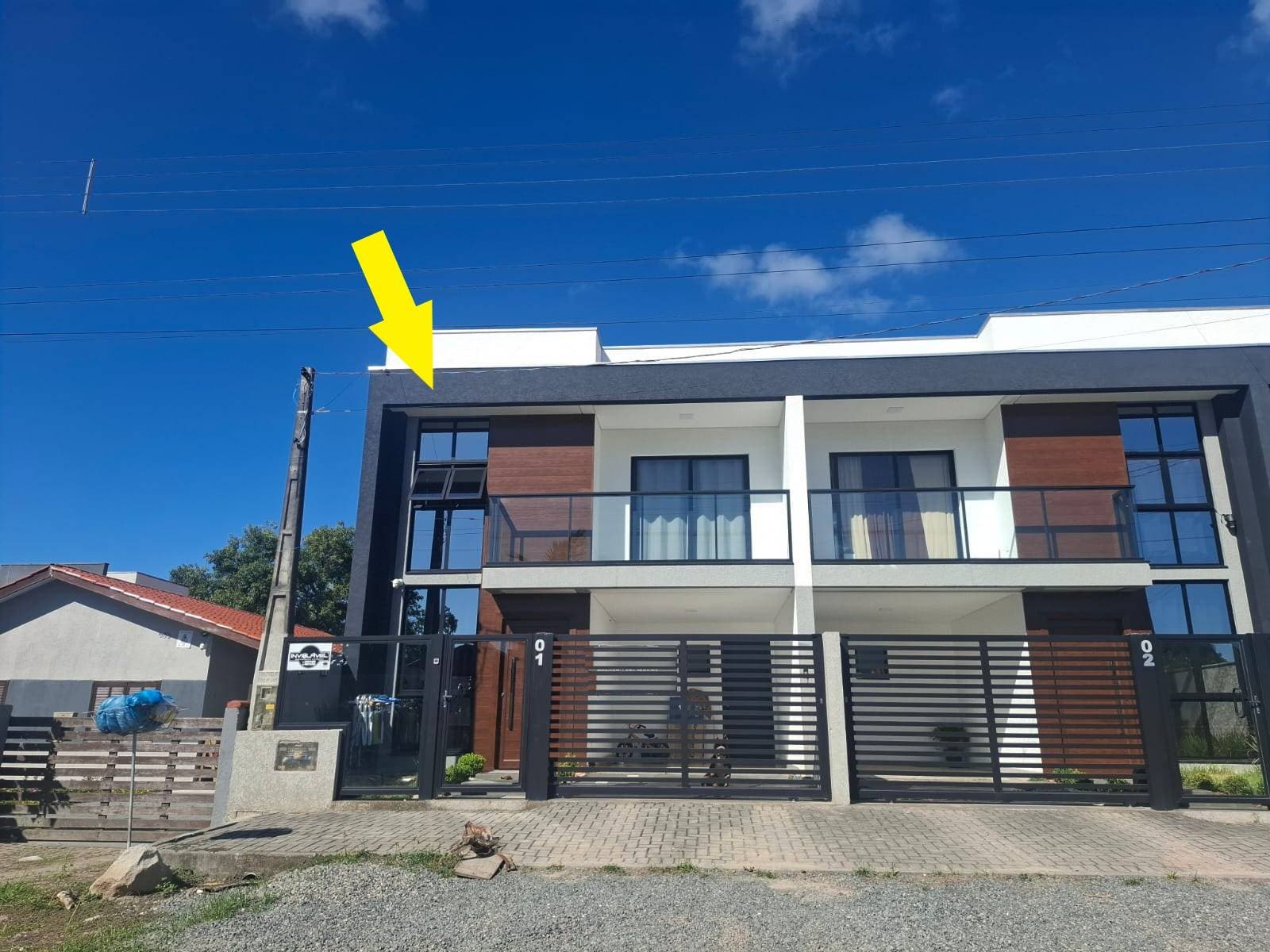ÓTIMO SOBRADO LOCALIZADO NO BAL.RAINHA - Casa em Rainha, Itapoá - à venda - BESEN IMOBILIÁRIA LTDA