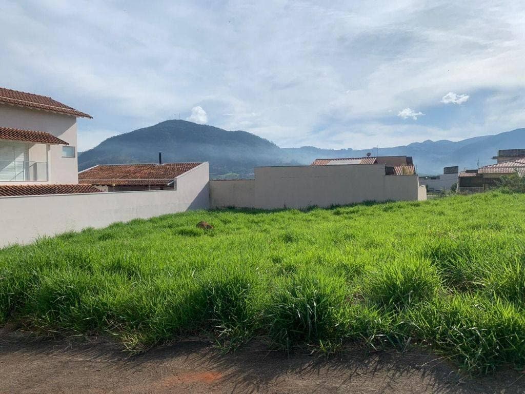 Terreno á venda - 300m² - Jardim Itália - Lote/Terreno em Jardim Itália, Andradas - à venda - Teixeira Consultoria Imobiliaria LTDA