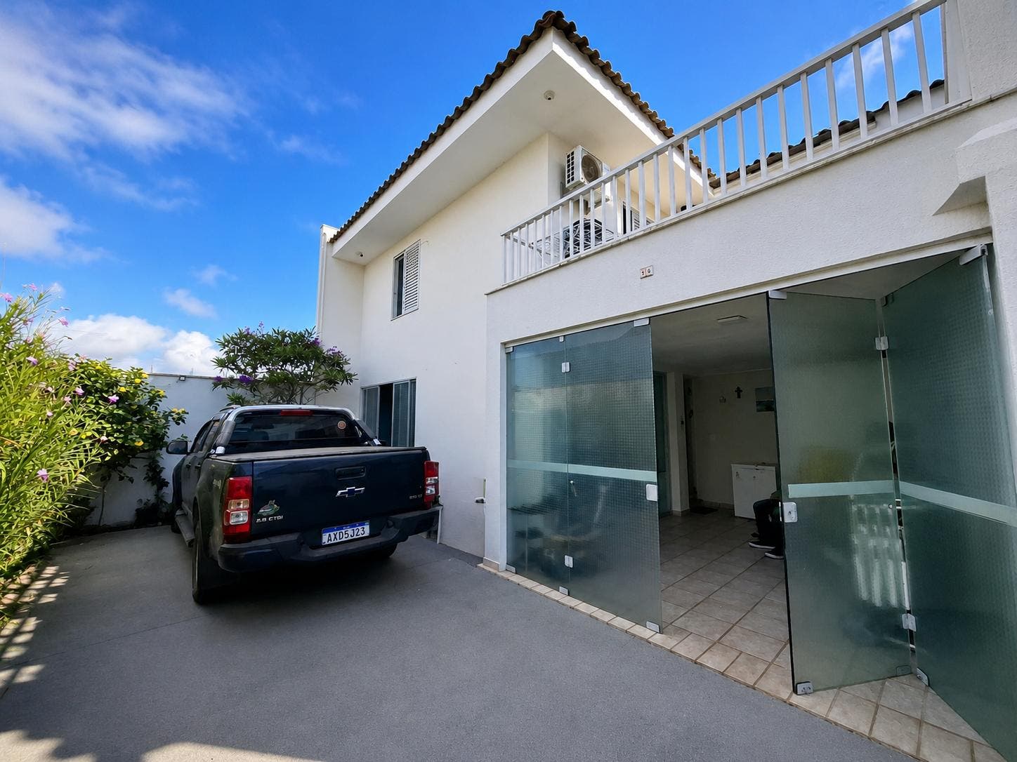 EXCELENTE SOBRADO COM 3 QUARTOS A 130 METROS DA PRAIA, NO BAIRRO BRASILIA, ITAPOA/SC. - Casa de Condomínio em Itapema do Norte, Itapoá - à venda - BESEN IMOBILIÁRIA LTDA