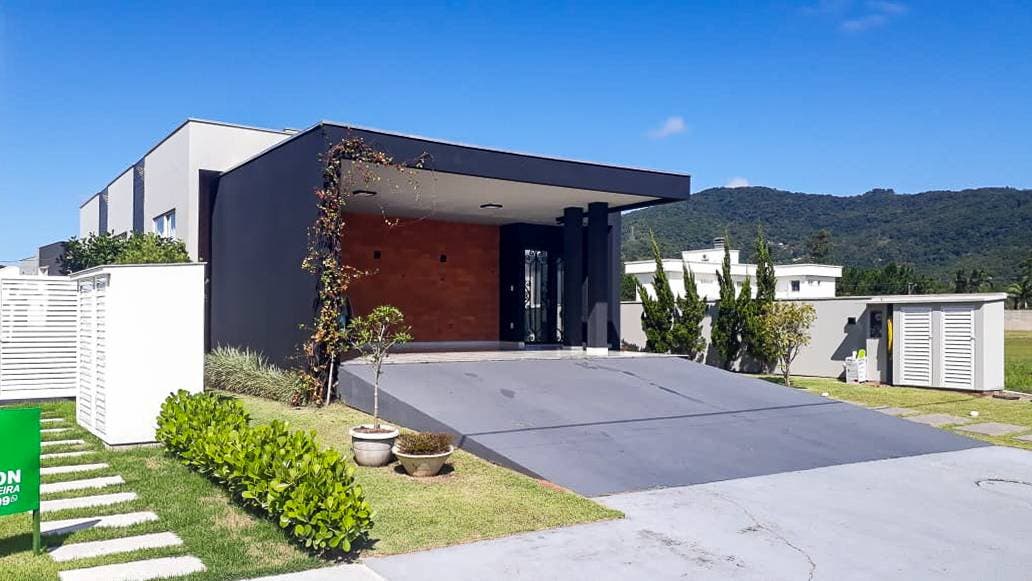 Casa à venda no Condomínio Caledônia Private Village em Camboriú - Casa de Condomínio em Santa Regina, Camboriú - à venda - Desc Imóveis