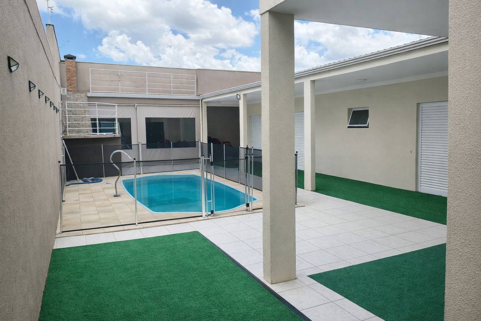 Casa 4 quartos Horto Santo Antonio: piscina e churrasqueira | Jundiaí SP - Casa em Horto Santo Antonio, Jundiaí - à venda - Entry Imob