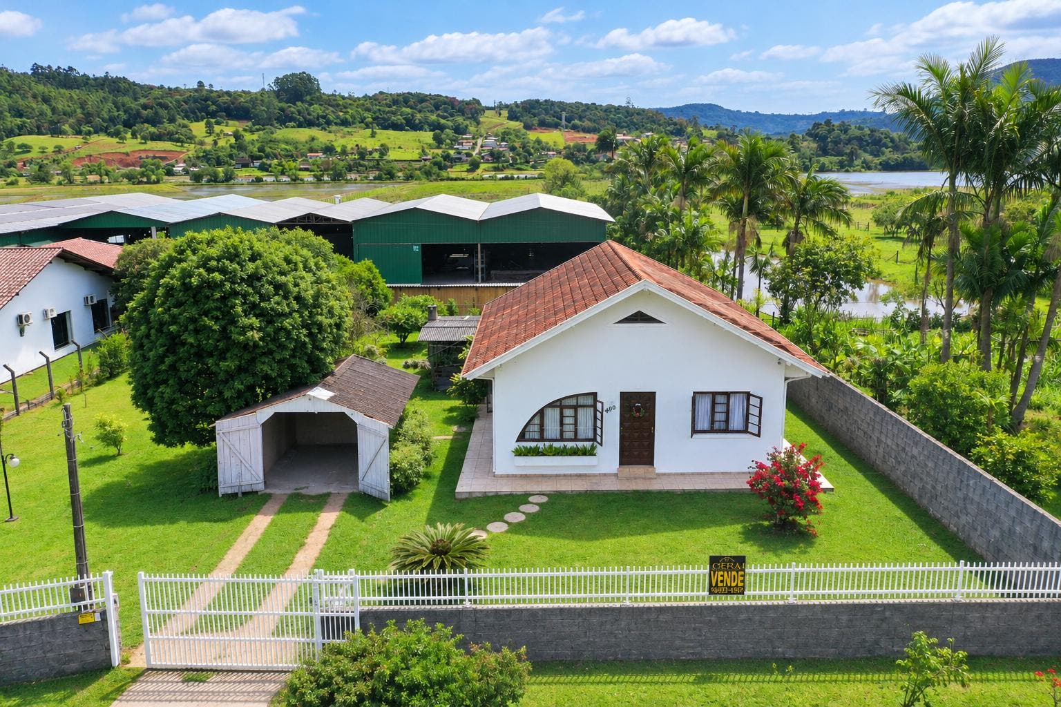 Casa de Alvenaria - Venda - 03 dormitórios - 227m2 - Semi Mobiliada - Germânica - Amplo Terreno - Bela Aliança - Rio do Sul - Casa em Bela Aliança, Rio do Sul - à venda - Cifra Imóveis e Empreendimentos Imobiliários