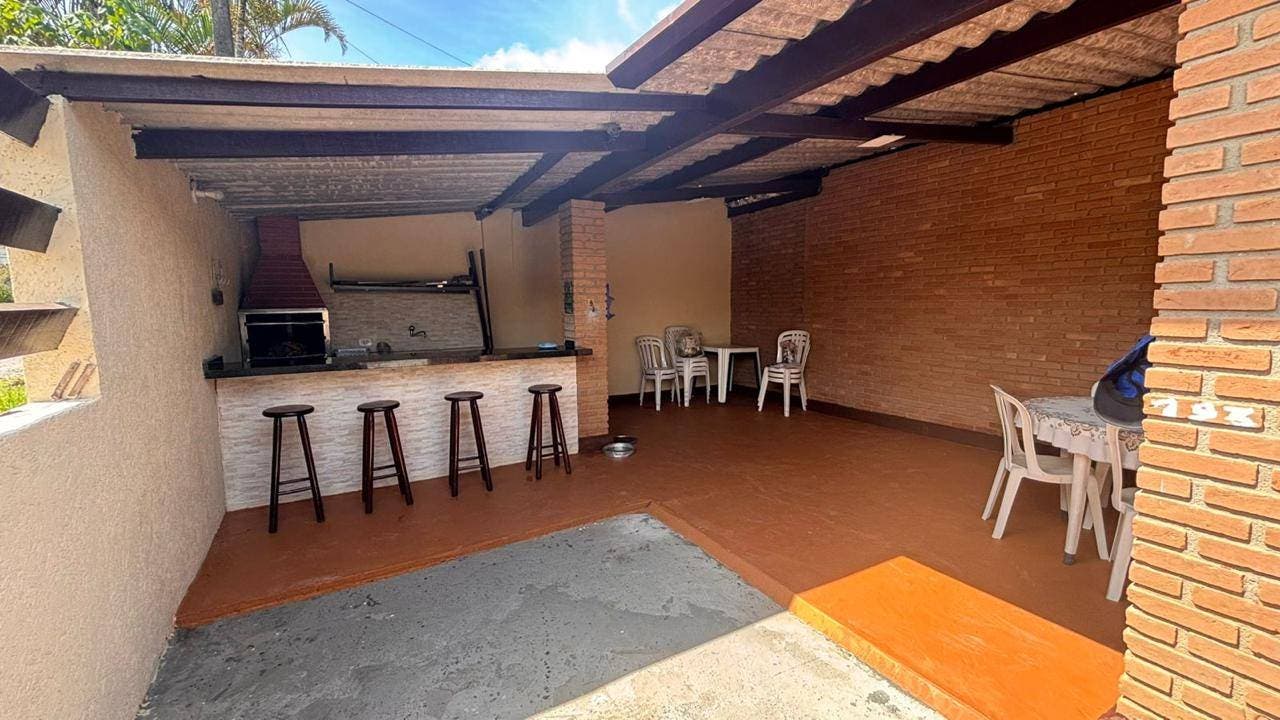 Casa a venda na Praia da Lagoinha - Casa em Lagoinha, Ubatuba - à venda - Claudia Mar LTDA