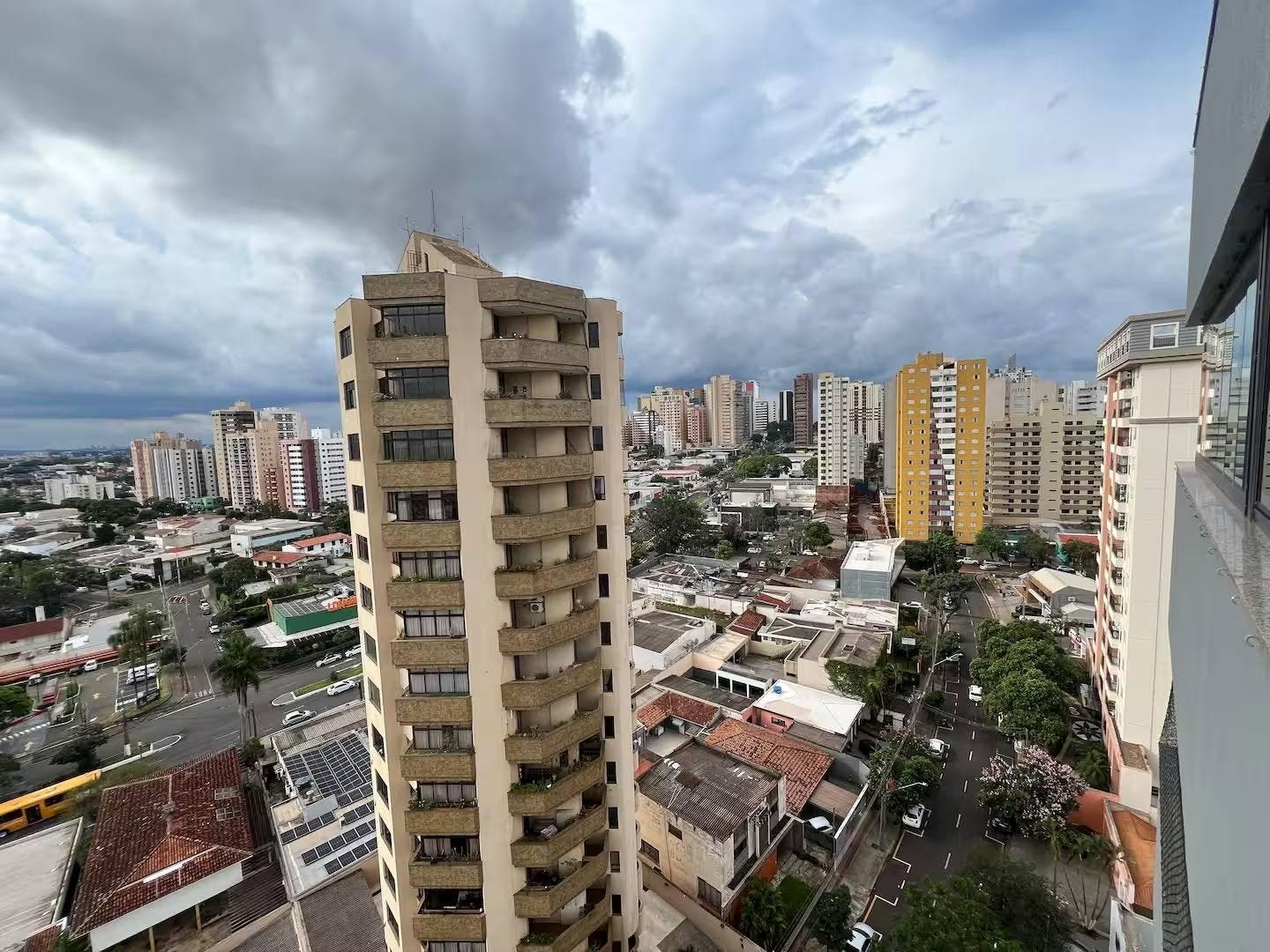Apartamento à Venda no Edifício Solar Van Gogh | 3 Quartos, 2 Suítes e 137 m² no Centro de Londrina/PR - Apartamento em Jardim Agari, Londrina - à venda - CINCO HOMESTAY LTDA