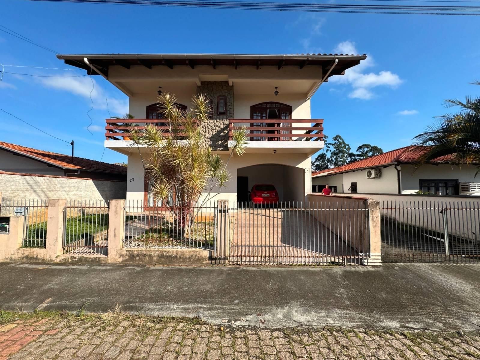 Casa de Alvenaria - Venda - 03 dormitórios - 270m2 - Semi Mobiliada - Centro - Lontras - Casa em Centro, Lontras - à venda - Cifra Imóveis e Empreendimentos Imobiliários