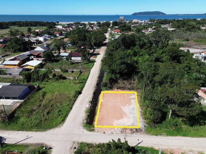 EXCELENTE TERRENO MEDINDO 384,00M² NO BAIRRO BAMERINDUS COM LICENCIAMENTO AMBIENTAL. - Lote/Terreno em Bamerindus, Itapoá - à venda - BESEN IMOBILIÁRIA LTDA