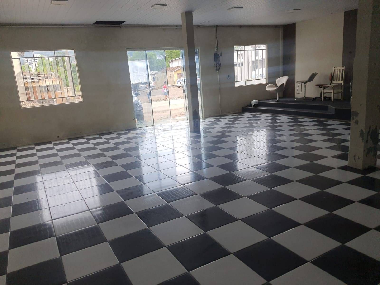 Sala Comercial - Aluguel - 150m2 -Rua Princesa Isabel - Canoas - Rio do Sul - Sala Comercial em Canoas, Rio do Sul - para locação - Cifra Imóveis e Empreendimentos Imobiliários