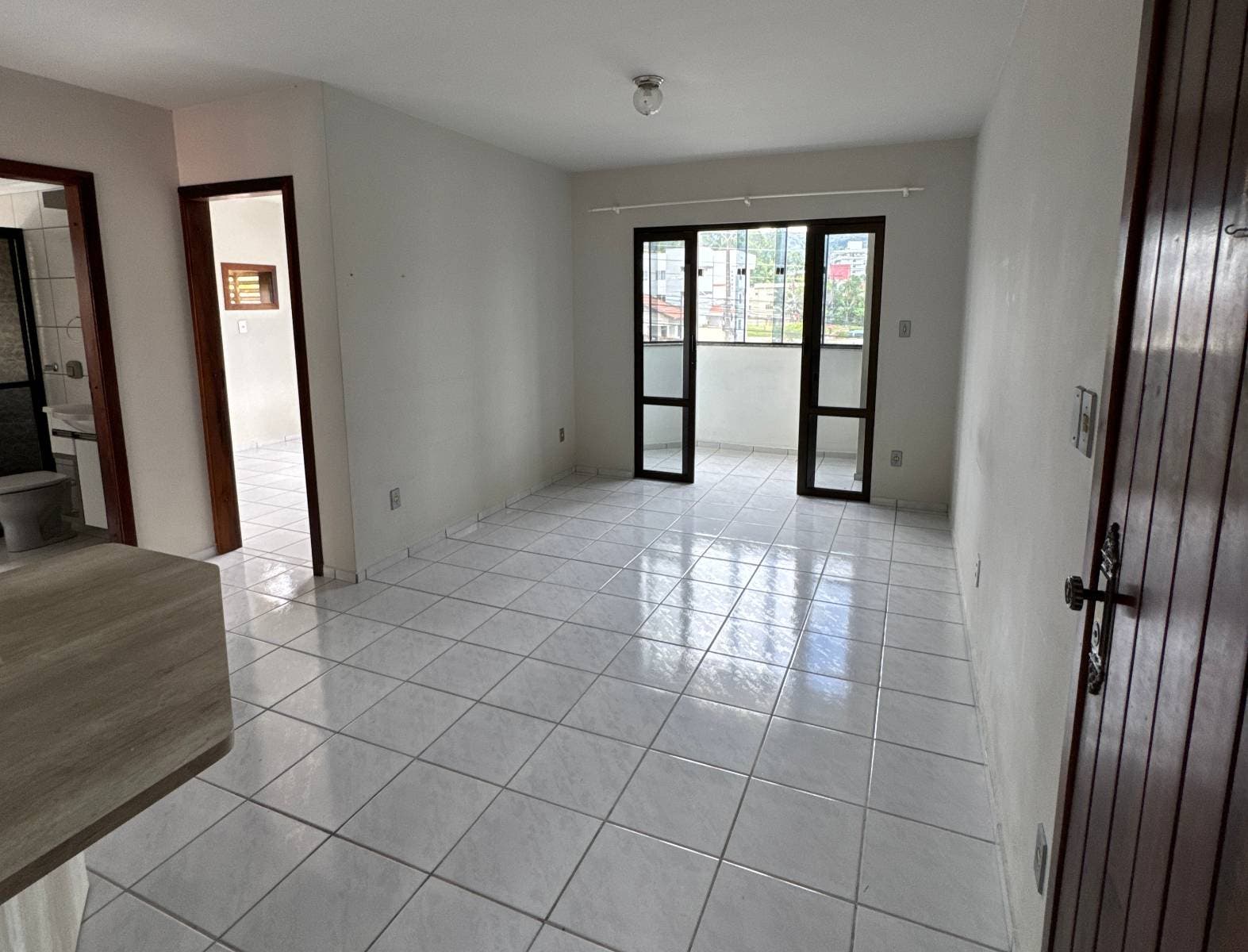 Apartamento - Venda - 03 dormitórios - 73m2 - Semi Mobiliado - R. José Bonifácio - Residencial Verona - Canoas - Rio do Sul por R$ 330.000,00 - Apartamento em Canoas, Rio do Sul - à venda - Cifra Imóveis e Empreendimentos Imobiliários