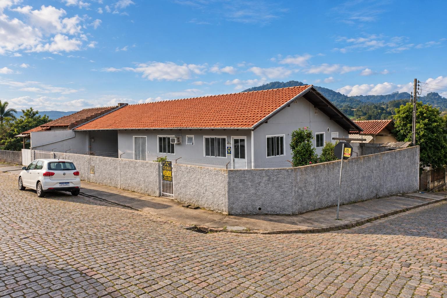 Casa de Alvenaria - Venda - 04 dormitórios - 100m2 - Rainha - Rio do Sul - Casa em Rainha, Rio do Sul - à venda - Cifra Imóveis e Empreendimentos Imobiliários