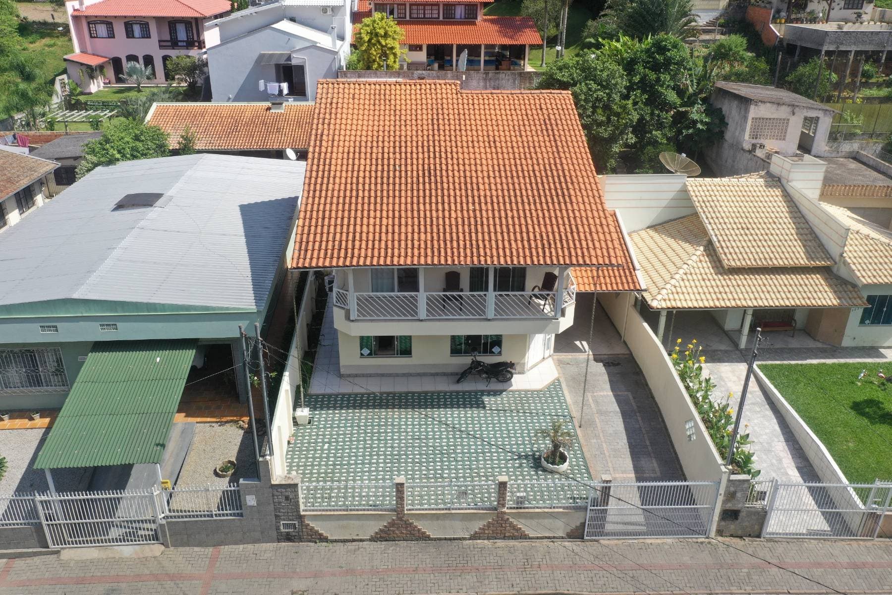 Casa de Alvenaria - Venda - 04 Quartos - 203M2 - Semi Mobiliado - Piscina - Rua Rui Barbosa - Sumaré - Rio do Sul - Casa em Sumaré, Rio do Sul - à venda - Cifra Imóveis e Empreendimentos Imobiliários