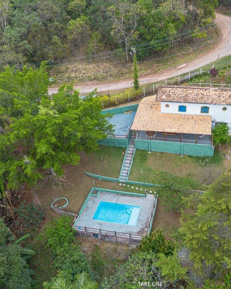 Chácara 3 suítes em Recanto dos Palmares, Atibaia: 2.525m² de área total com piscina - Chácara em Recanto dos Palmares, Atibaia - à venda - Entry Imob
